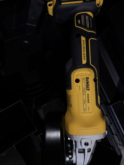 Оригинален ъглошлайф dewalt на батерия