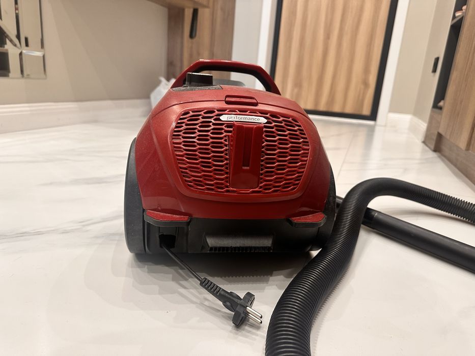 Продам пылесос bosch на запчасти