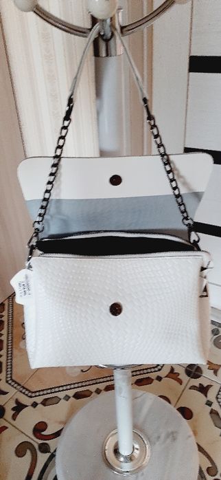 Сумки  разные  кожаные