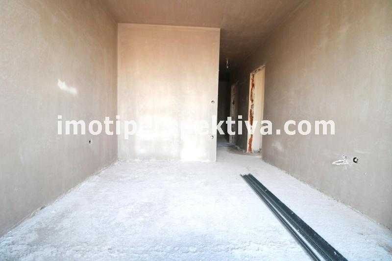 реф.5538 Среден етаж, до I-во РПУ, нова сграда