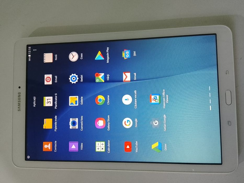 De vânzare Samsung Tab E SM - Te 560 stare foarte buna optic 9,5/10 tehnic 10/10   fără conturi sau fisuri sau crăpături