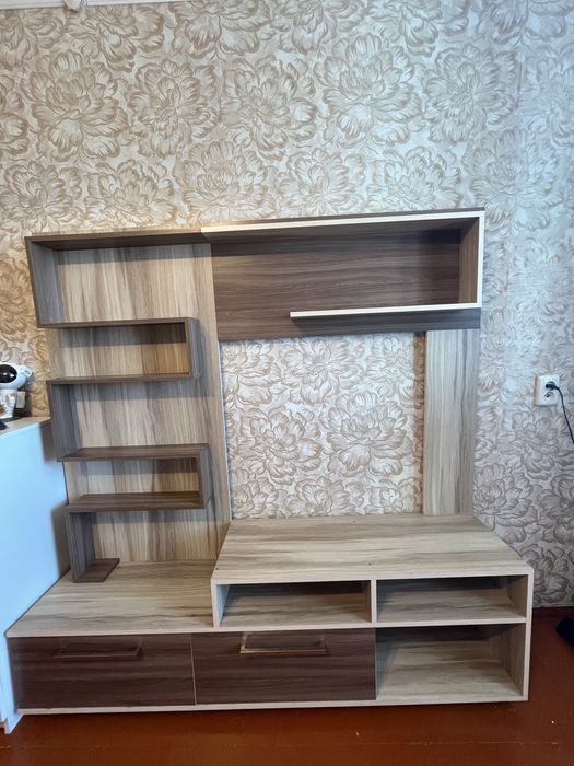 Продам стенку в хорошем состоянии