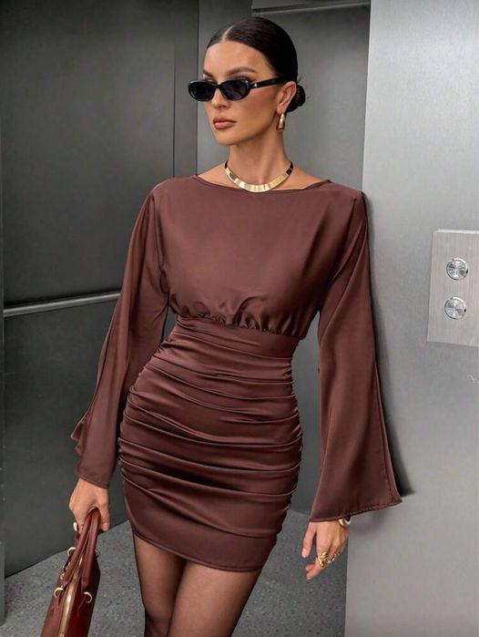 Нова къса кафява рокля с дълъг ръкав