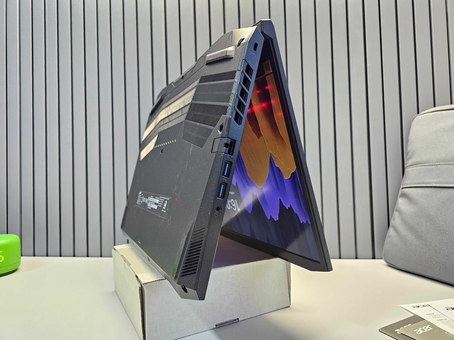 ПРОДАМ NITRO 5 Игровой Ноутбук Core™i5-10300H/8GB/256SSD/GTX1650/15.6"