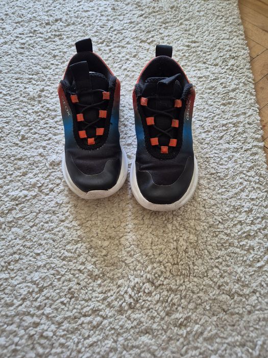 Adidasi GEox marime 29