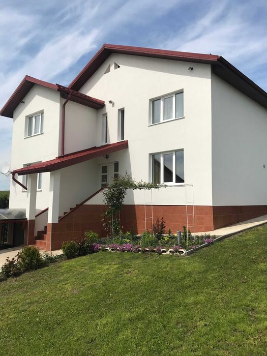 Casa si gradina 5600 mp Tureni