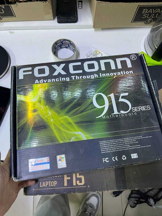 Капитал Маркет / Материнская плата FoxConn 915s