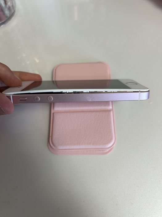 Iphone SE, Piese