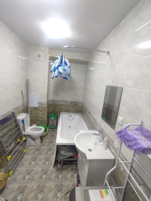Toshkent sh. Yunusobod tumani 13-kvartl yangi dom  54 kvadrat 2 xona