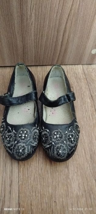 Продам    туфли для девочки