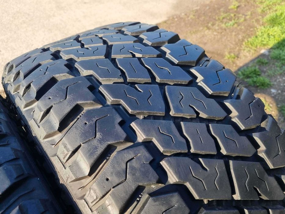 305/60 R18 • All Season • Cooper Discoverer ST MAXX (0D - 33.00 - SW - 12.5) 121/118Q | 4 buc | Pret/buc
