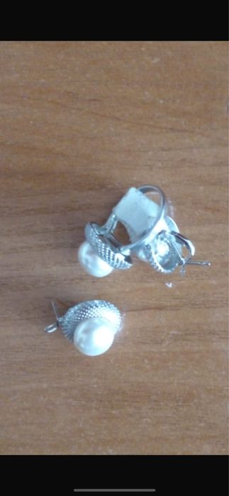 Серебро купите с этикетком лежит