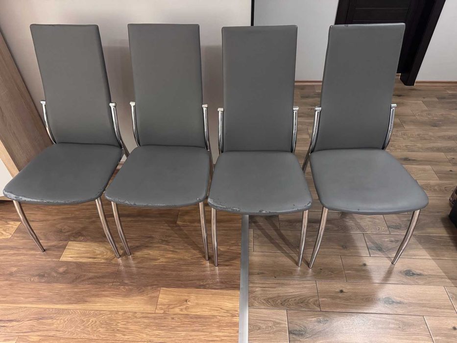 Комплект трапезни столове - 4бр