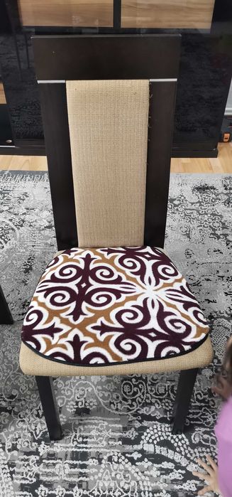 Стульчики в хорошем состоянии общ 6шт