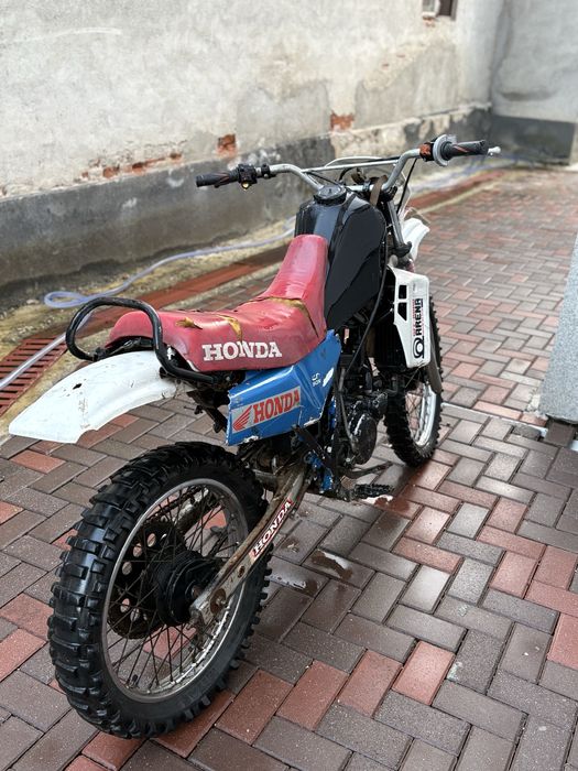 Vând Honda CR 125 cm cubi 2 timpi