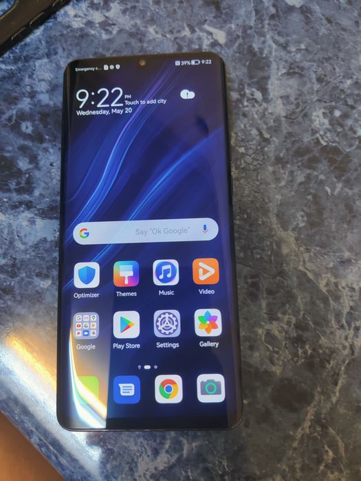 Huawei P30 pro 6bg RAM și 128gb memorie