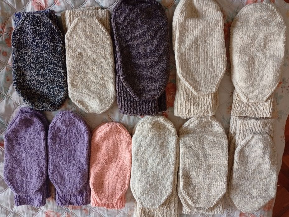 Продавам домашни чорапи и терлици