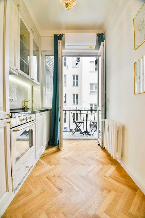 Дава се под наем Двустаен апартамент в София, Център - 58 кв.м за 800 € - Снимка #8