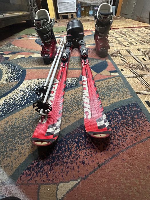 Schiuri cu echipate complet