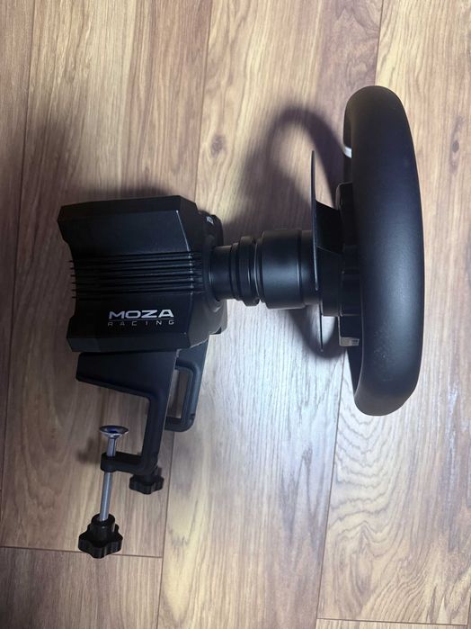 Volan gaming Moza R5 + Kit frana MOZA SR-P Lite