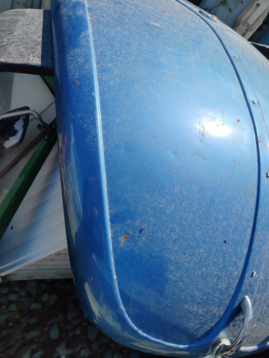 Vând elemente caroserie