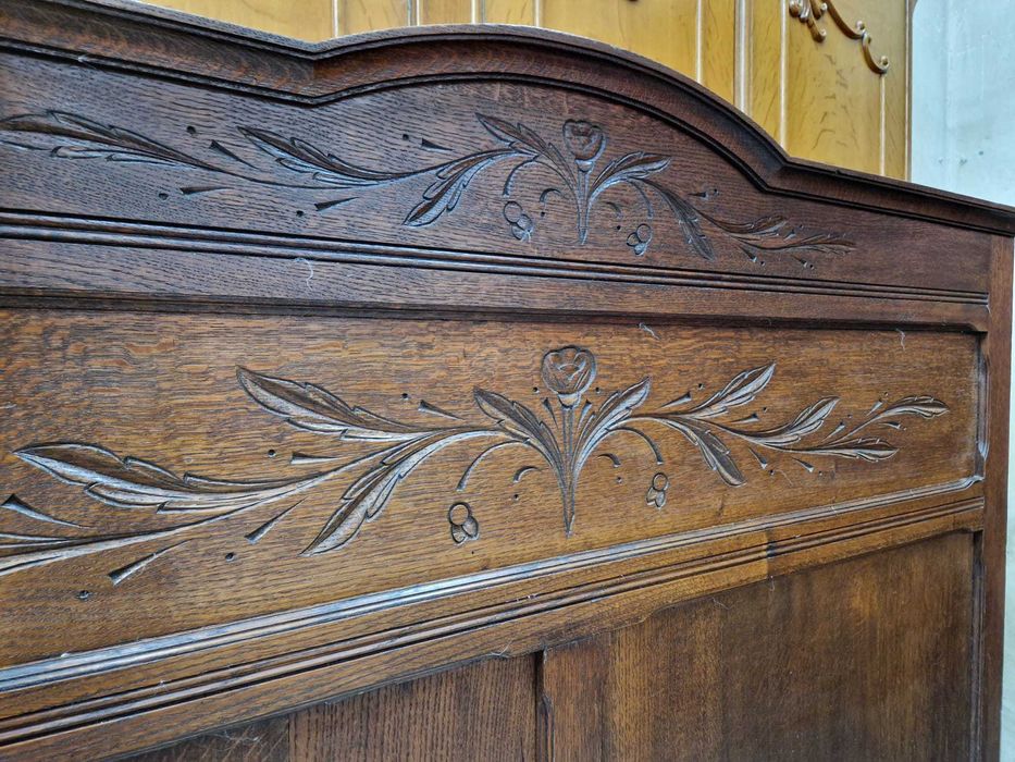 Френско винтидж легло от дъб