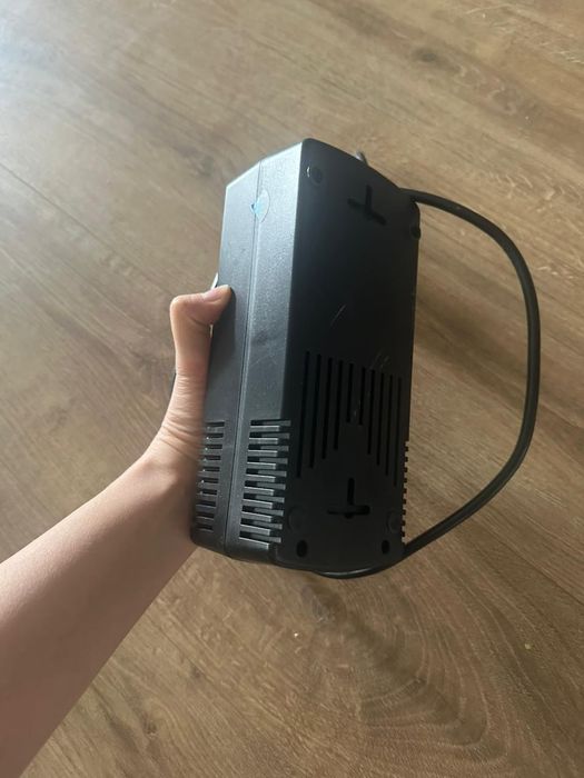 Стабилизатор напряжения