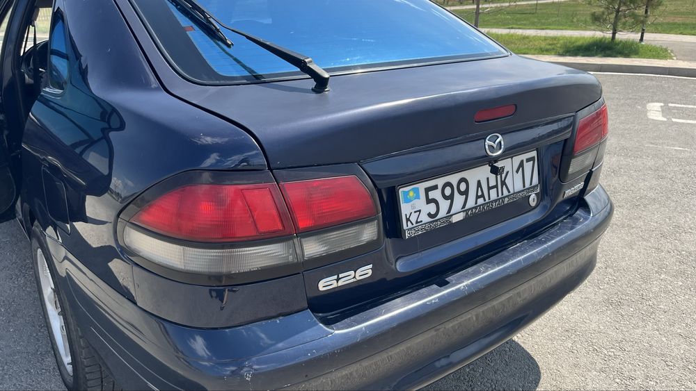Мазда 626 2,0 1998