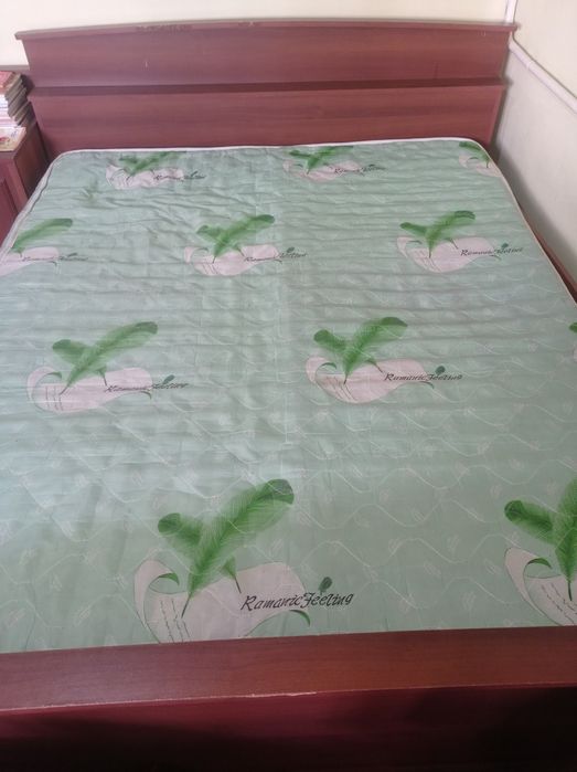 Mebellar.Narxini kelishamiz 4ta yangidek Hech qayer sinmagan,sifatli.