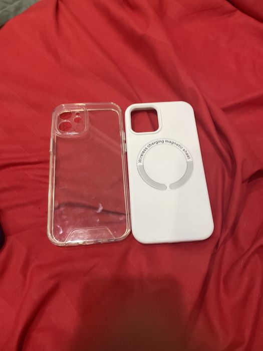 Продам чехлы на айфон 12