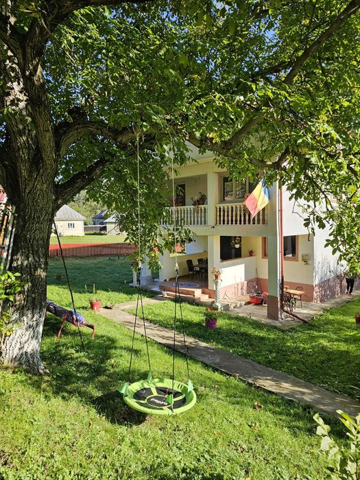 Vând casă cu 1800 mp teren în Bistrița, Alexandru cel Bun, Neamț