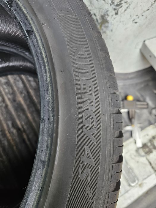 Гуми 255/40/19 Всесезонни