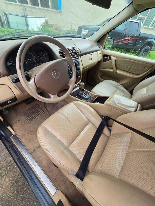 Мерцедес ML 270 на части