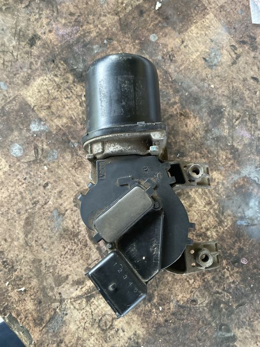 Мотор предни чистачки за рено меган 2