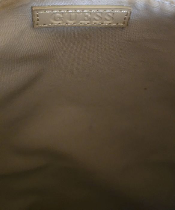 Guess оригинална чанта за през рамо