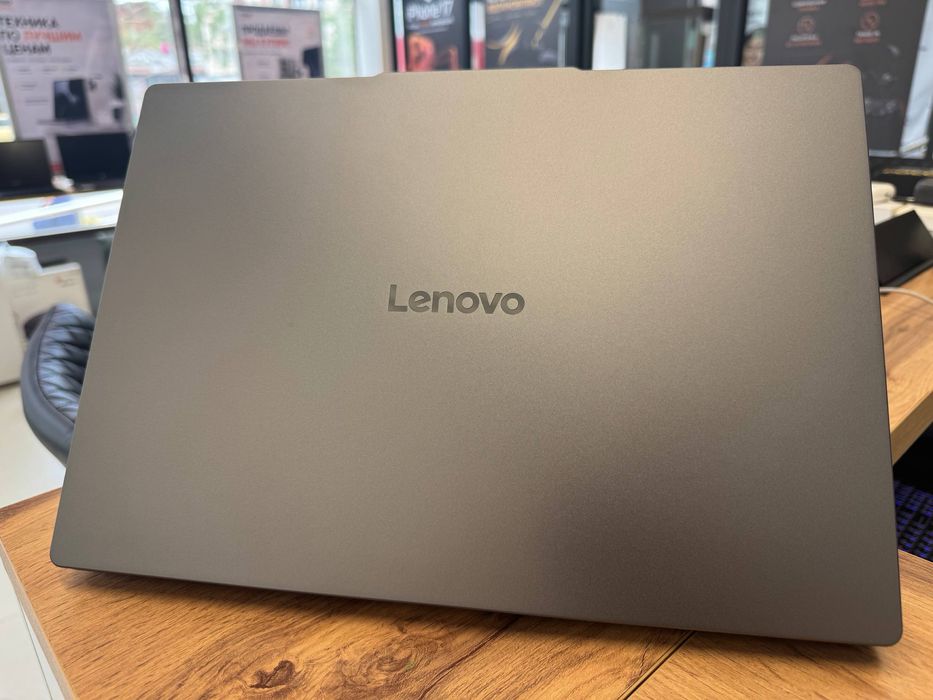 Lenovo ideapad Slim i3 NEW