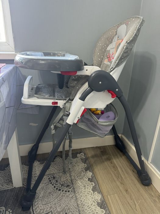 Продам детский столик для кормления