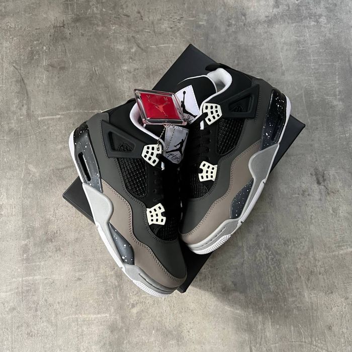 Air Jordan 4 Retro “Fear”
