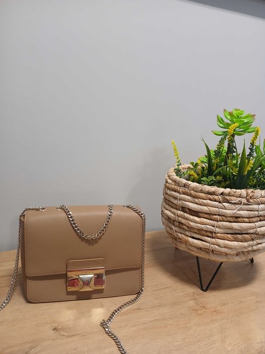 Чанта велур ,Furla