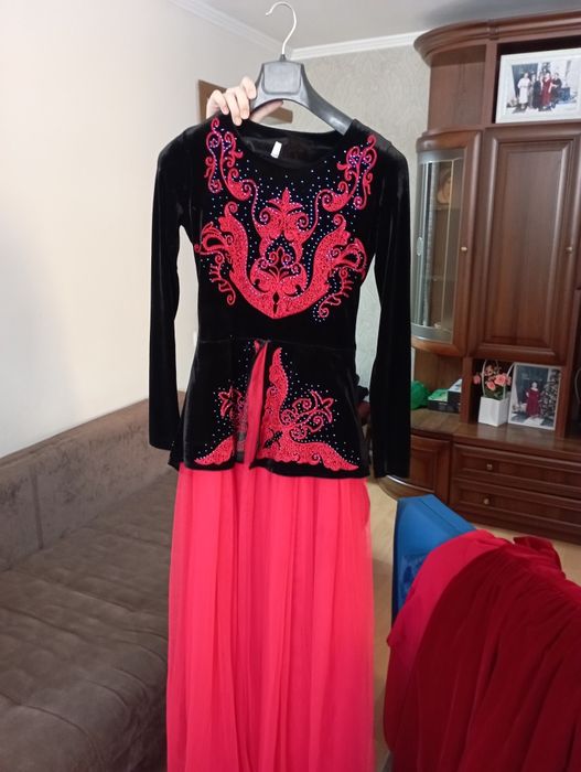 Продам платье буу