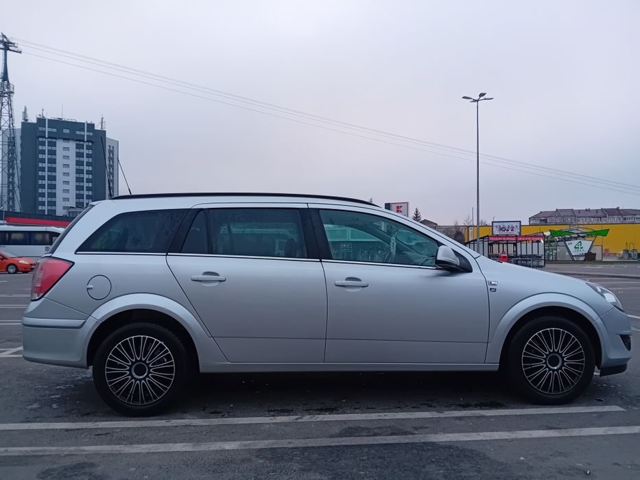 Opel Astra H, An fabricație 2010