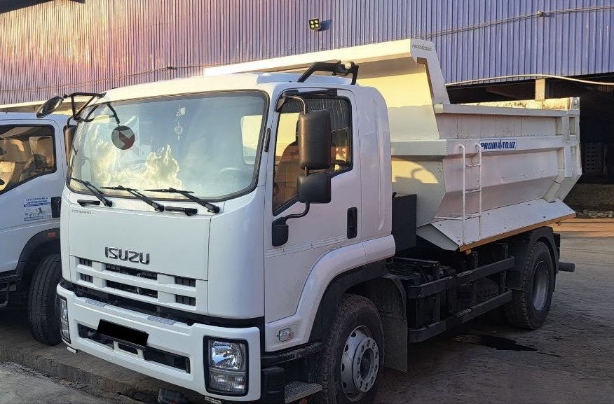 10 tonnalik ISUZU samosval 2024 sotiladi