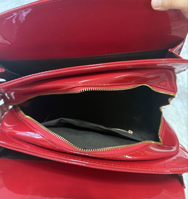 Продам женскую сумку