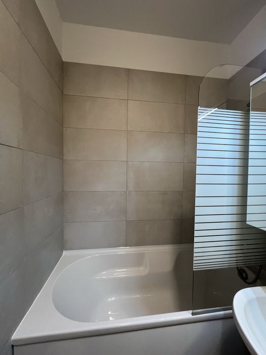 Cada din Acril 170x70  si Geam de Sticla