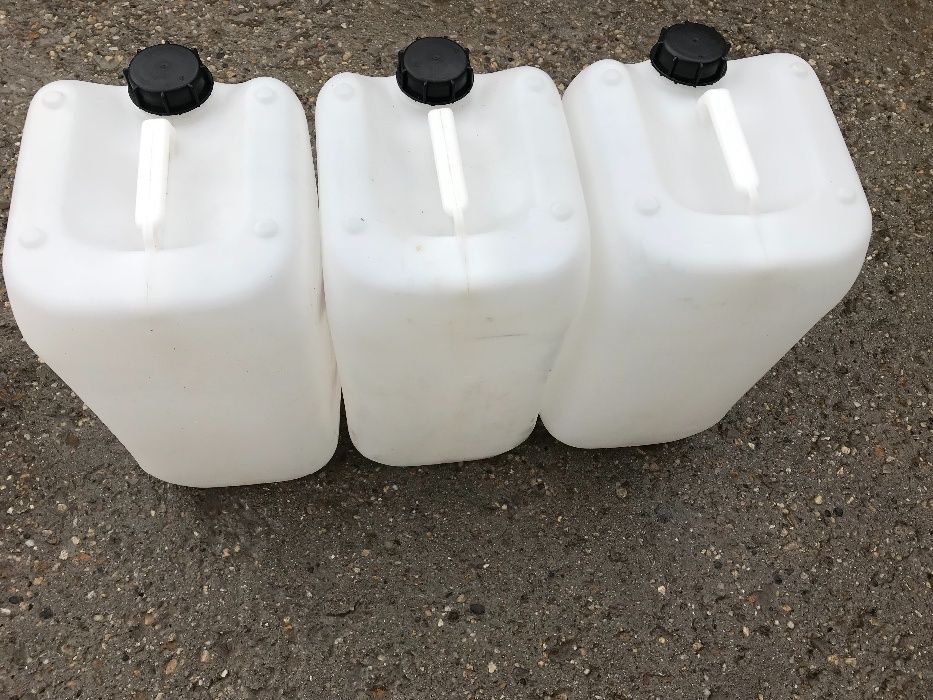 ТУБИ 25л. 10бр. 50лв. НОВИ, чисти и здрави с капачки