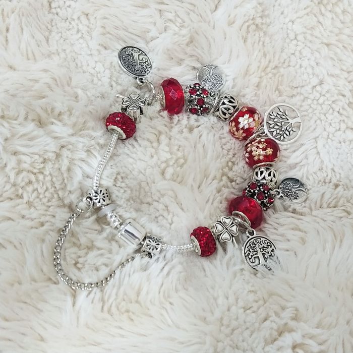 Дамски гривни тип Пандора Лукс!!! Различни видове и цветове