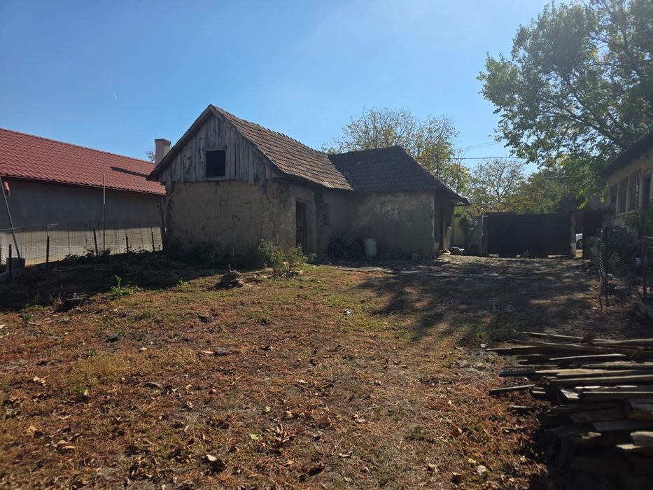 Casa cu teren Chisirid