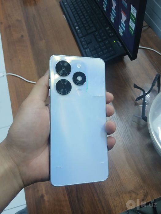 Tecno spark go 2024