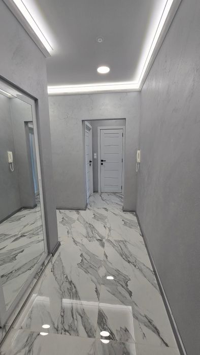 Тристаен апартамент в Ж.К. Възраждане  2 бл.42 вх.2 ет.6 от 8