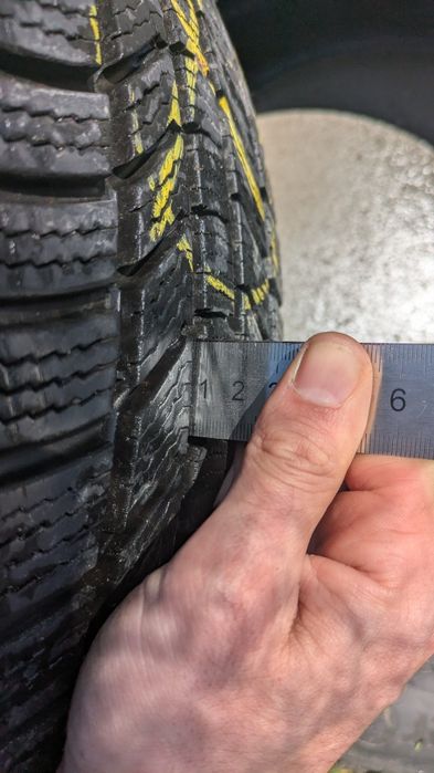 Зимни гуми Continental 215/55/R17 DOT 21